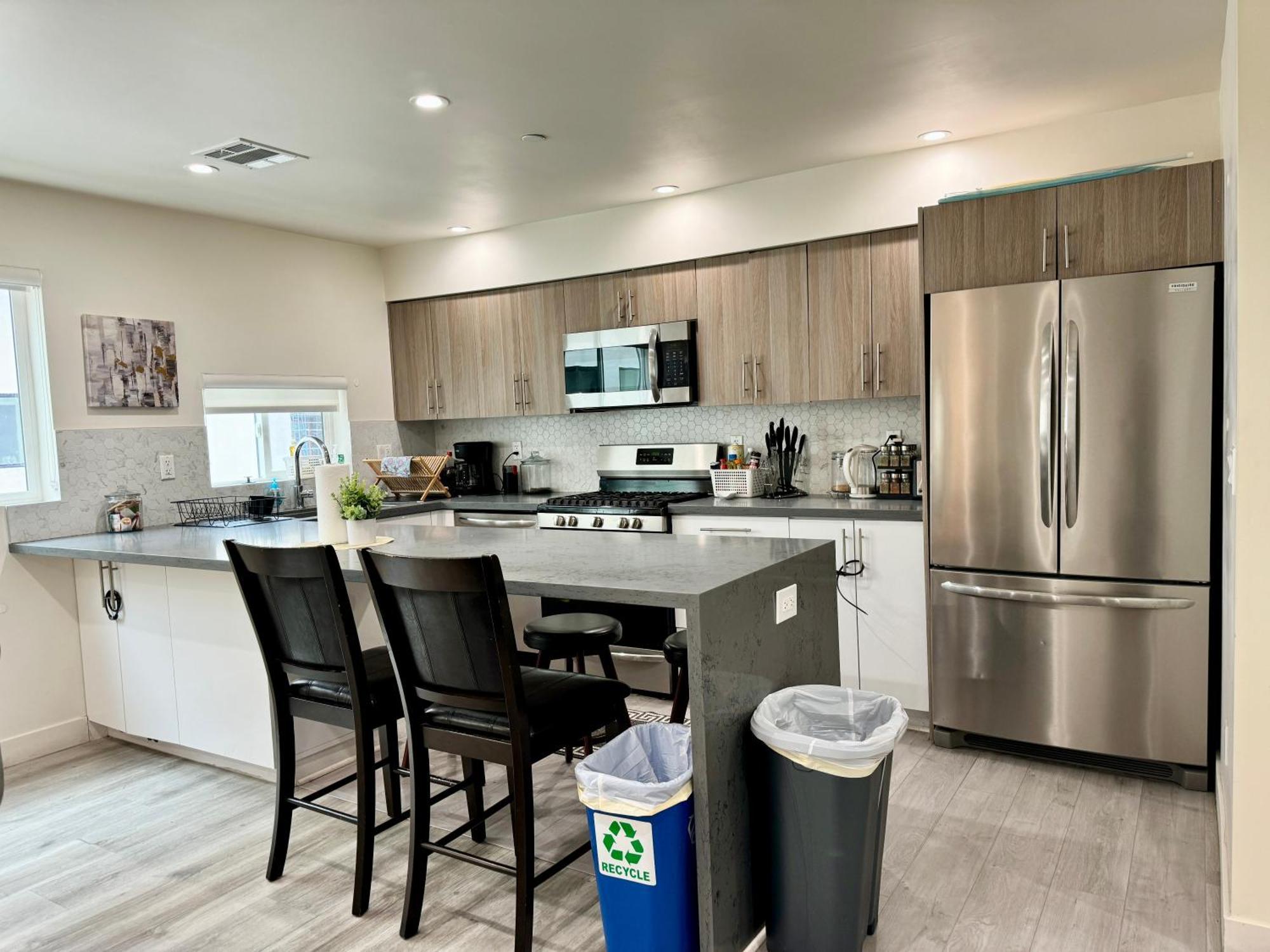 Holiday home Cozy Chamber 3 Bedroom Hollywood Townhouse